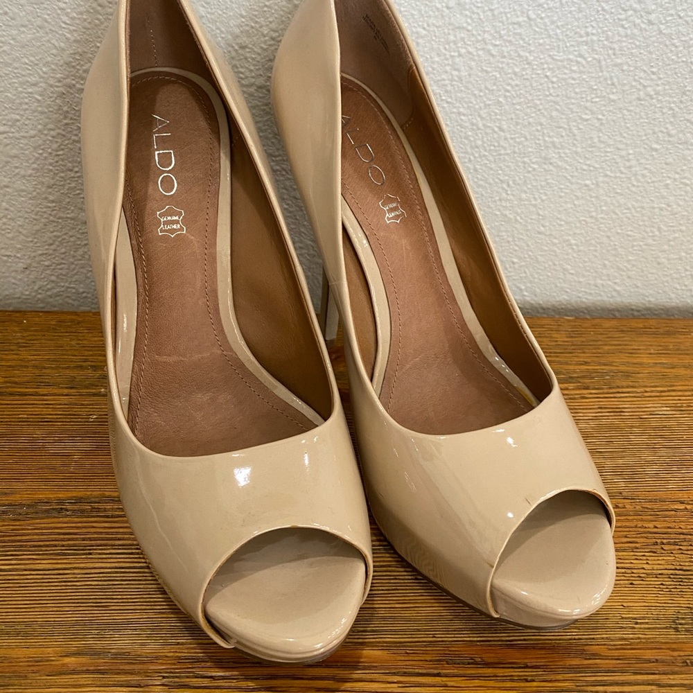 Aldo heel size 10 - 4 inch heel